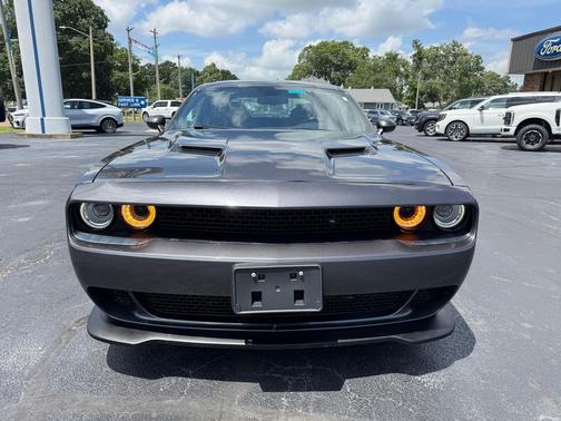 Granite Pearlcoat 2018 Dodge Challenger SXT
