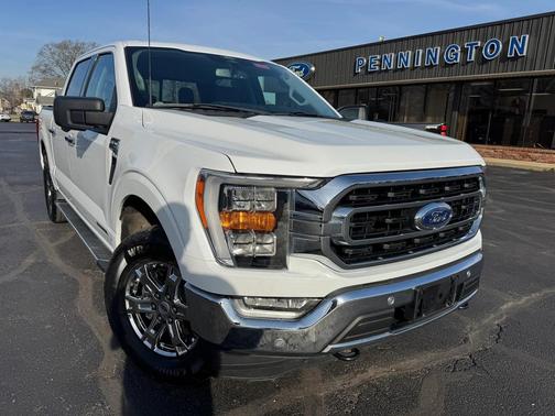 Oxford White 2022 Ford F-150 XLT