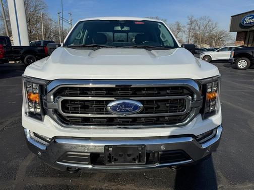 Oxford White 2022 Ford F-150 XLT