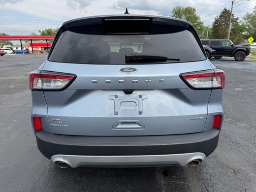 Iced Blue Silver Metallic 2022 Ford Escape SE