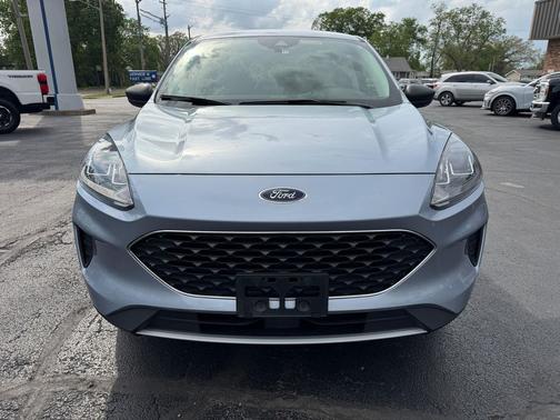 Iced Blue Silver Metallic 2022 Ford Escape SE