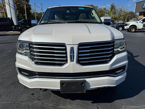 2015 Lincoln Navigator Base