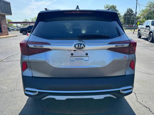 2021 Kia Seltos S