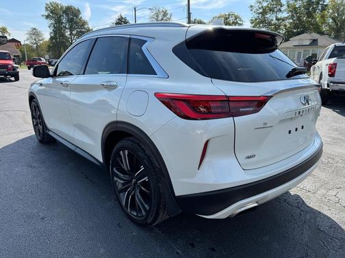 2021 INFINITI QX50 LUXE AWD