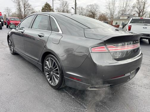 2016 Lincoln MKZ Base