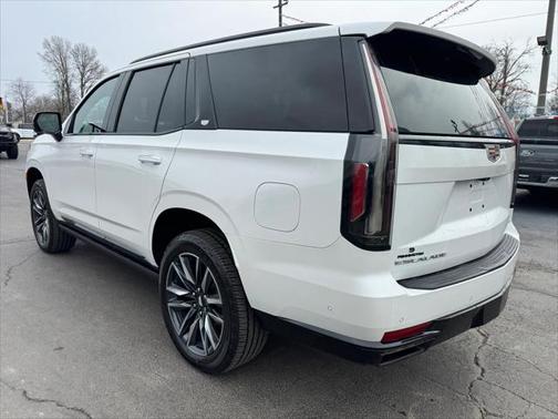 2022 Cadillac Escalade Sport