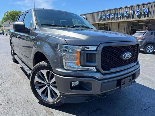 Magnetic Metallic 2019 Ford F-150 XL