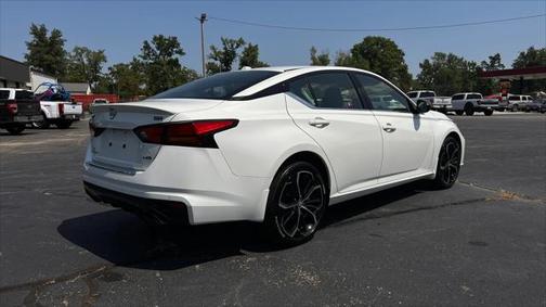 2023 Nissan Altima SR Intelligent AWD