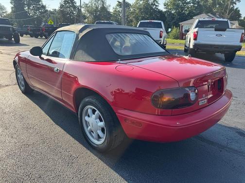 1992 Mazda MX-5 Miata Base