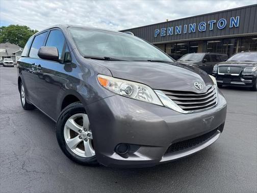2015 Toyota Sienna LE