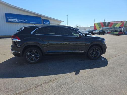2022 Volkswagen Atlas Cross Sport 3.6L V6 SEL R-Line