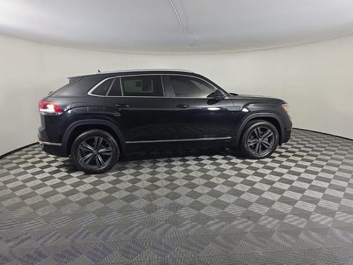 2022 Volkswagen Atlas Cross Sport 3.6L V6 SEL R-Line