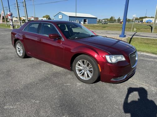 2017 Chrysler 300 Limited