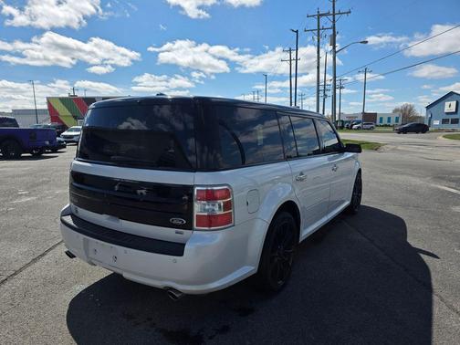 White 2016 Ford Flex Limited