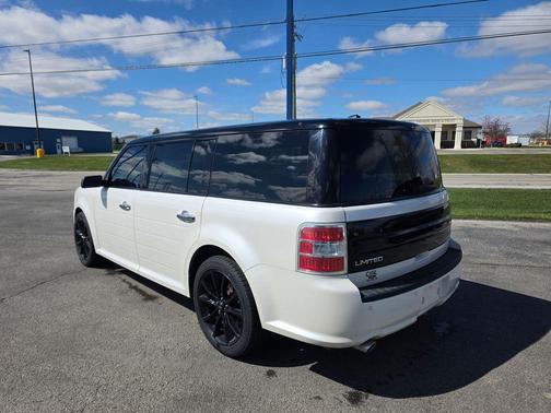White 2016 Ford Flex Limited