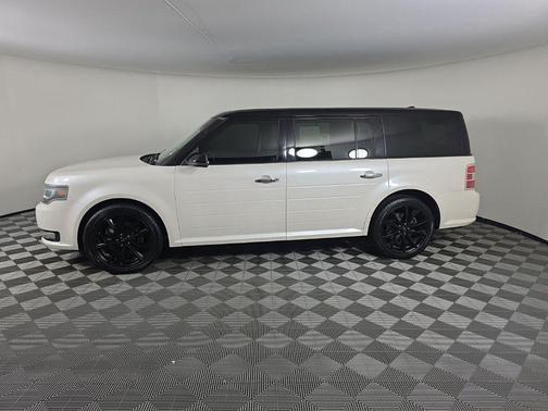 White 2016 Ford Flex Limited