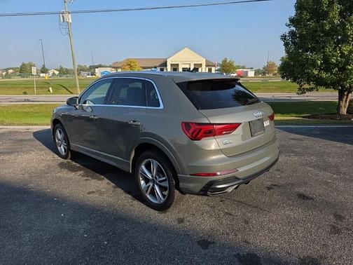 2022 Audi Q3 45 S line Premium Plus