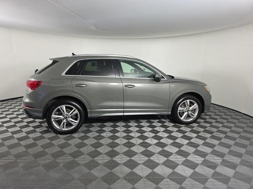 2022 Audi Q3 45 S line Premium Plus