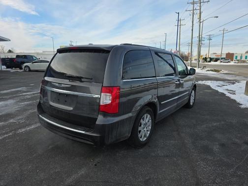 2015 Chrysler Town & Country Touring