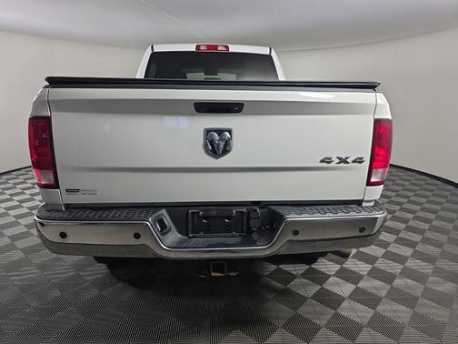 2017 RAM 2500 Tradesman Crew Cab 4x4 6'4' Box