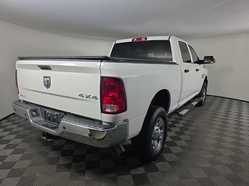 2017 RAM 2500 Tradesman Crew Cab 4x4 6'4' Box