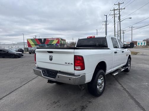 2017 RAM 2500 Tradesman Crew Cab 4x4 6'4' Box