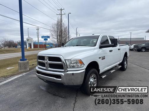 2017 RAM 2500 Tradesman Crew Cab 4x4 6'4' Box