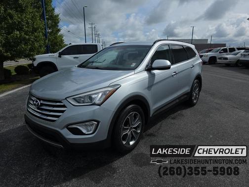 2016 Hyundai SANTA FE SE