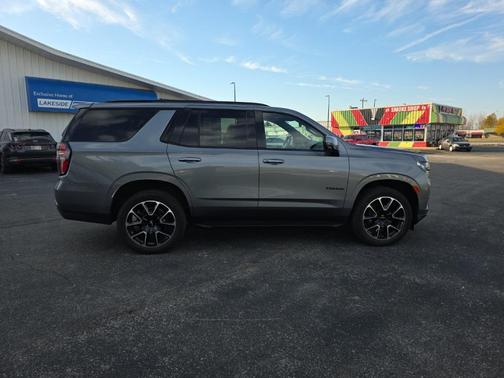 2022 Chevrolet Tahoe 4WD RST
