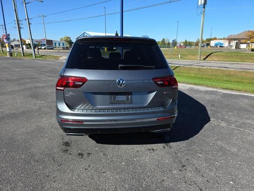 2021 Volkswagen Tiguan 2.0T SEL R-Line 4MOTION