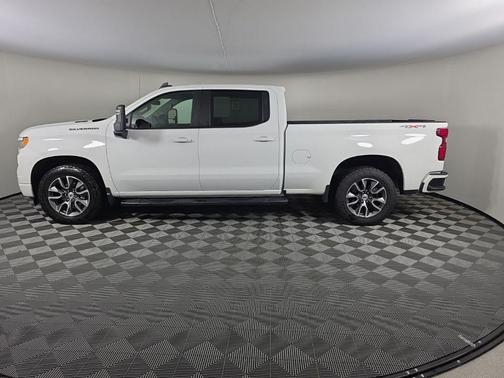 Summit White 2022 Chevrolet Silverado 1500 RST