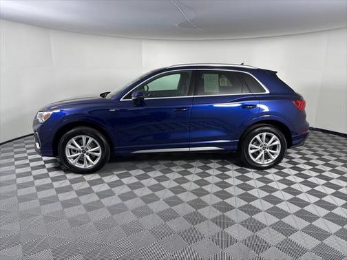 2024 Audi Q3 Premium 45 TFSI S line quattro Tiptronic