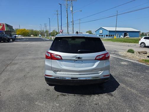 Silver Ice Metallic 2020 Chevrolet Equinox 1LT