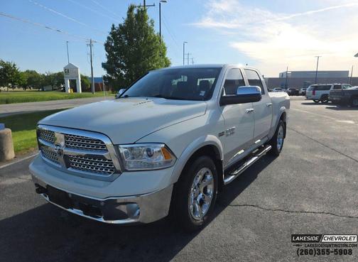 Pearl White 2017 RAM 1500 Laramie