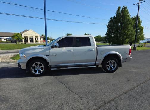 Pearl White 2017 RAM 1500 Laramie
