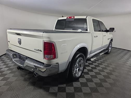 Pearl White 2017 RAM 1500 Laramie