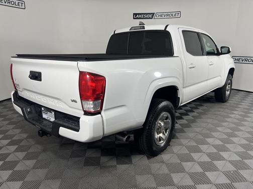 2016 Toyota Tacoma SR