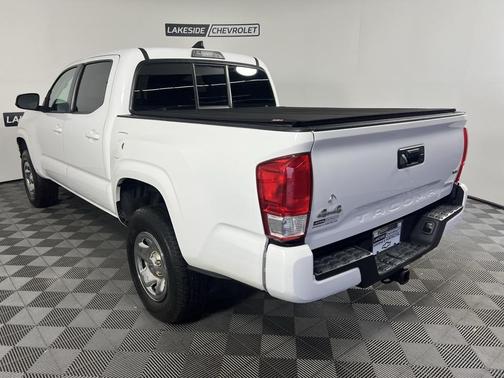 2016 Toyota Tacoma SR
