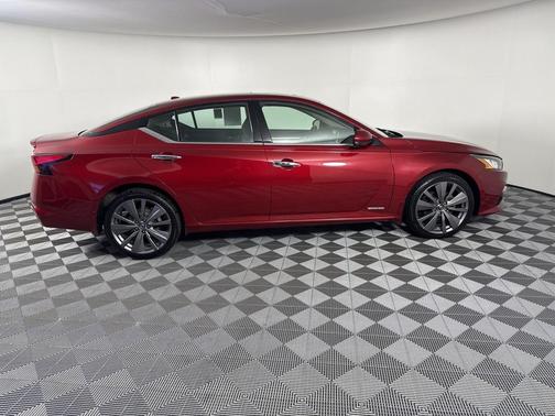 2019 Nissan Altima 2.5 Platinum