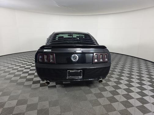 Black Clearcoat 2006 Ford Mustang GT Premium
