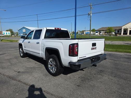 Summit White 2018 GMC Sierra 1500 SLT