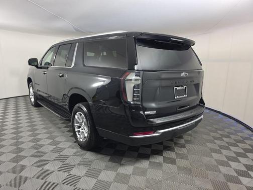 Black 2026 Chevrolet Suburban LT