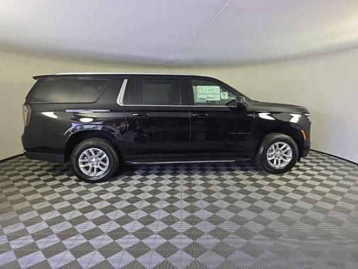 Black 2026 Chevrolet Suburban LT
