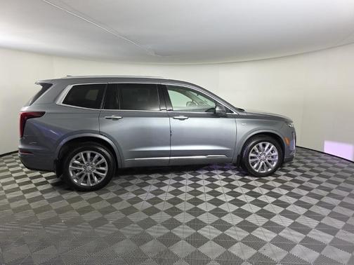 2022 Cadillac XT6 Premium Luxury AWD