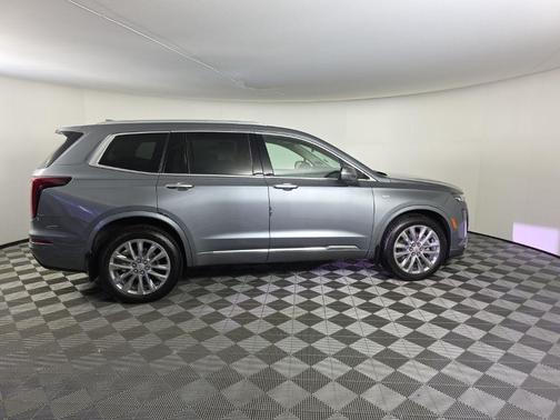 2022 Cadillac XT6 Premium Luxury AWD