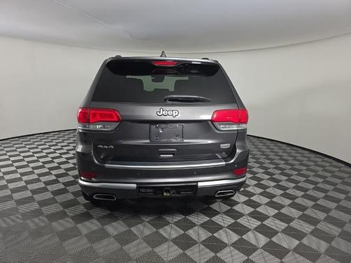 2019 Jeep Grand Cherokee Summit