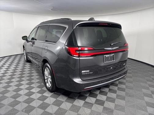 2021 Chrysler Pacifica Touring AWD