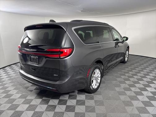 2021 Chrysler Pacifica Touring AWD