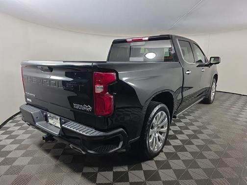 Black 2022 Chevrolet Silverado 1500 Limited High Country