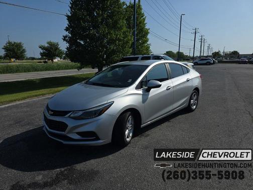 Silver Ice Metallic 2017 Chevrolet Cruze LT